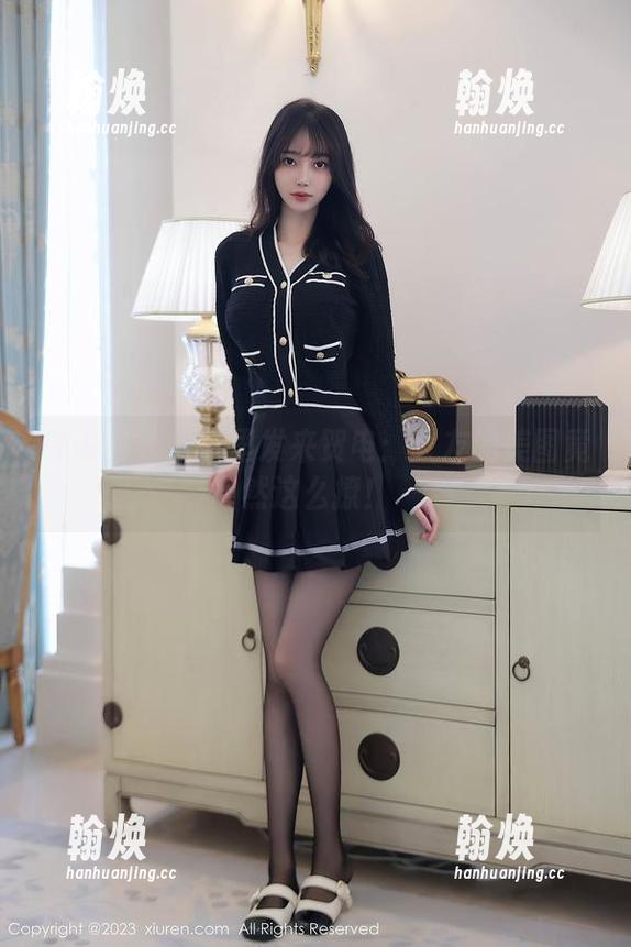 秀人网-爱酱里 秀人网 - 爱酱里发来贺电:女友的美图竟然这么撩!
