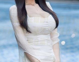 秀人网 - 更新就在眼前！王馨瑶yanni的丝袜美臀新套图，这次又是些什么绝妙的组合呢？