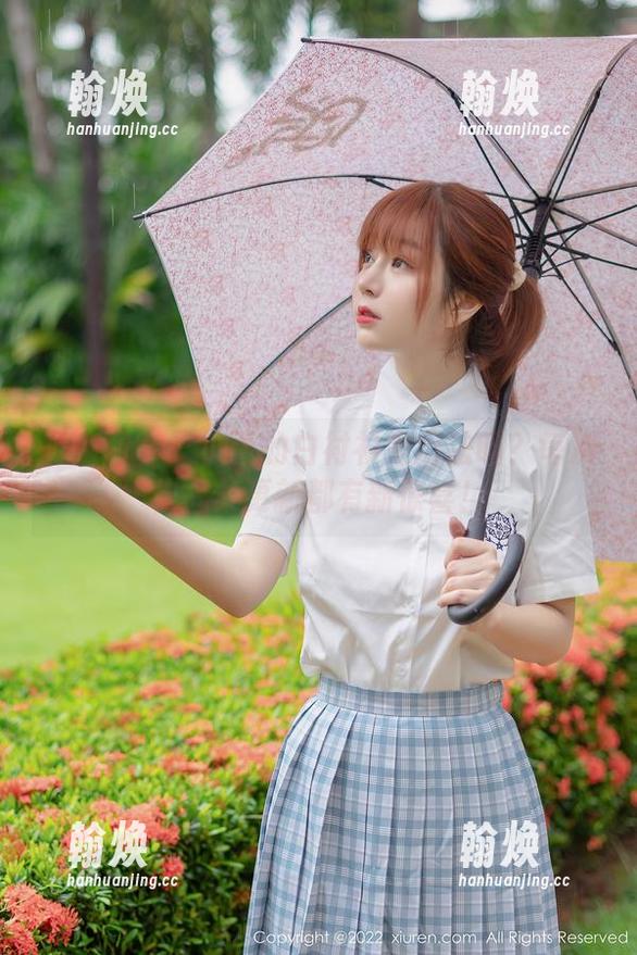 秀人网-艾小青 秀人网 - 艾小青的白衬衫是魔法吗?每次作品集更新都有新惊喜!