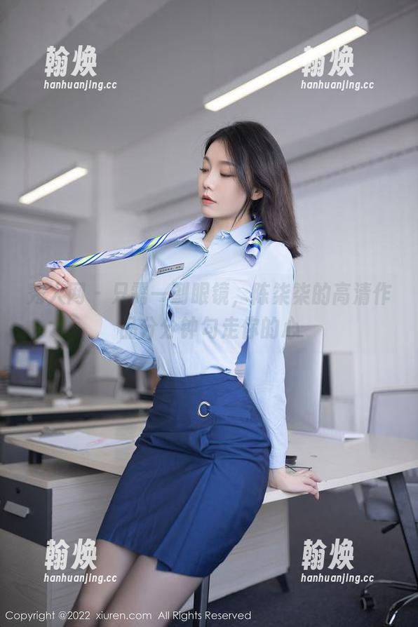 秀人网-陈柒柒 秀人网 - 只需一副眼镜,陈柒柒的高清作品分分钟勾走你的心