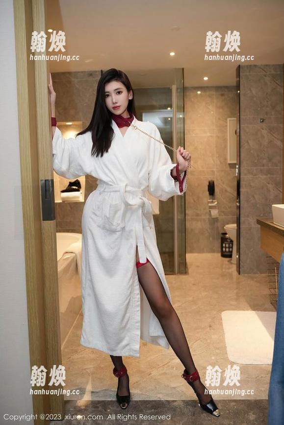 秀人网-麻吉小兔子 秀人网 - 麻吉小兔子来袭:原图温柔得不真实,套图却有点俏皮