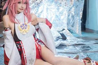 糖果果Candy最新礼服照片，仿佛在诱惑你来一口甜蜜