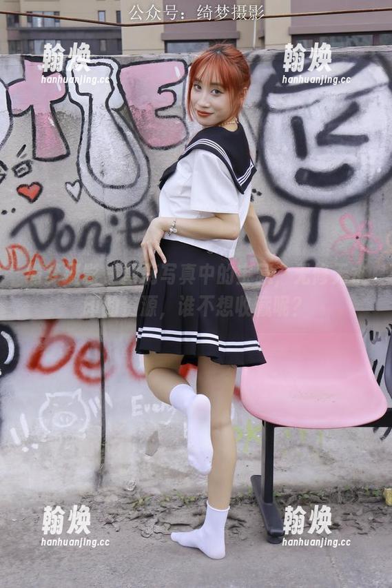 绮梦摄影 - 雪莉写真中的宝藏，无修无水印的资源，谁不想收藏呢？