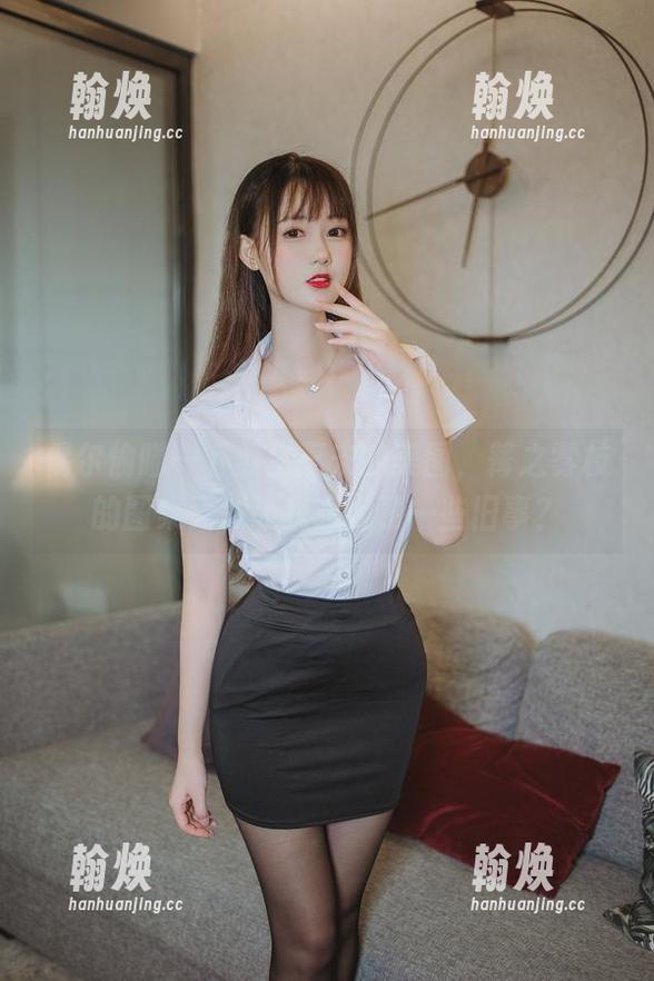 羽生三未 偶尔偷瞄一下羽生三未的美图,篝之雾枝的图集竟然让我想起了一些旧事?