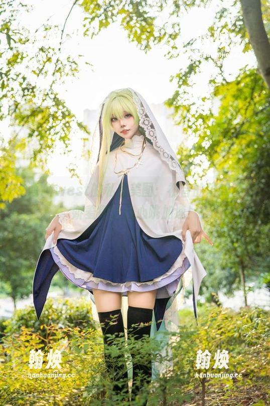 艾西Aiwest的私房美图：初音的粉蝶花，娇羞得让我心跳加速！