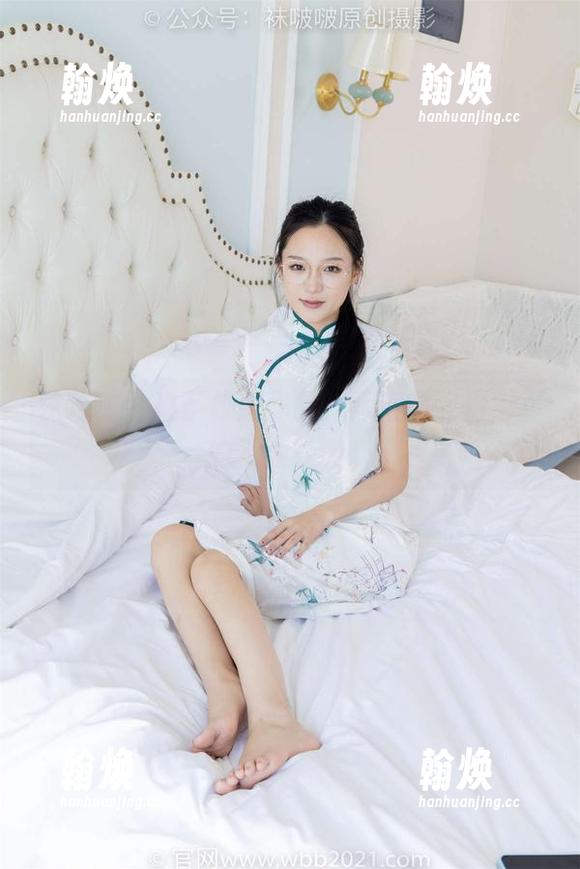 袜啵啵 - 稚予校服作品：青春的我们，真的不太靠谱。